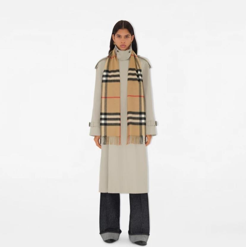 (BURBERRY Scarfs) Check cashmere scarf